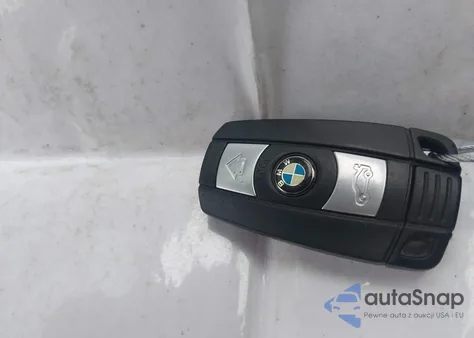 2015 BMW X1 Sdrive28I из США, поврежденный, VIN WBAVM1C59FV317128